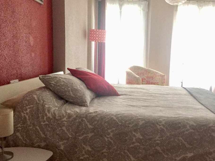 Apartamento Ayla Ayuntamiento Pamplona Esterno foto